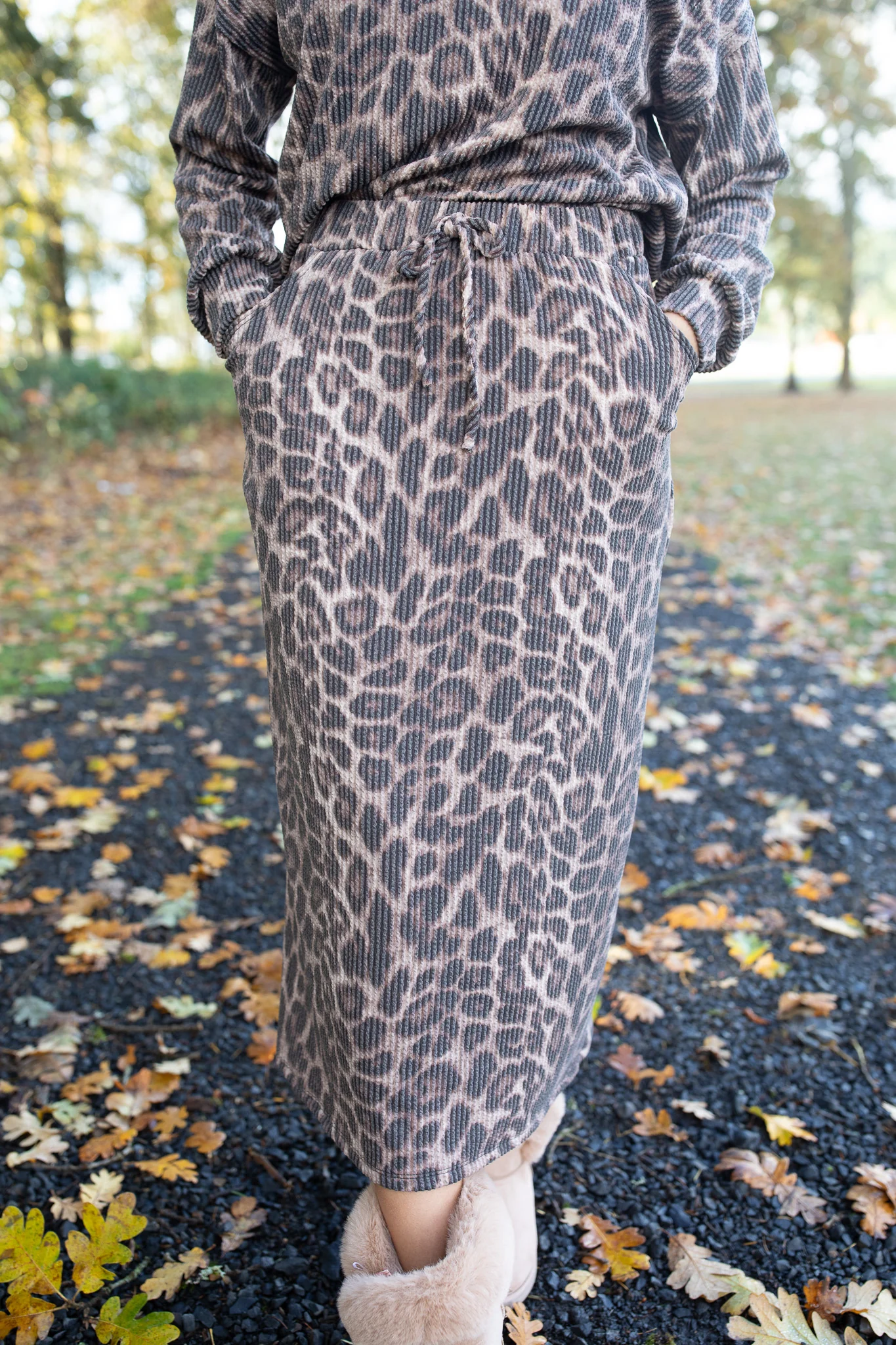 Comfy Moments - Ribbed Leopard Skirt