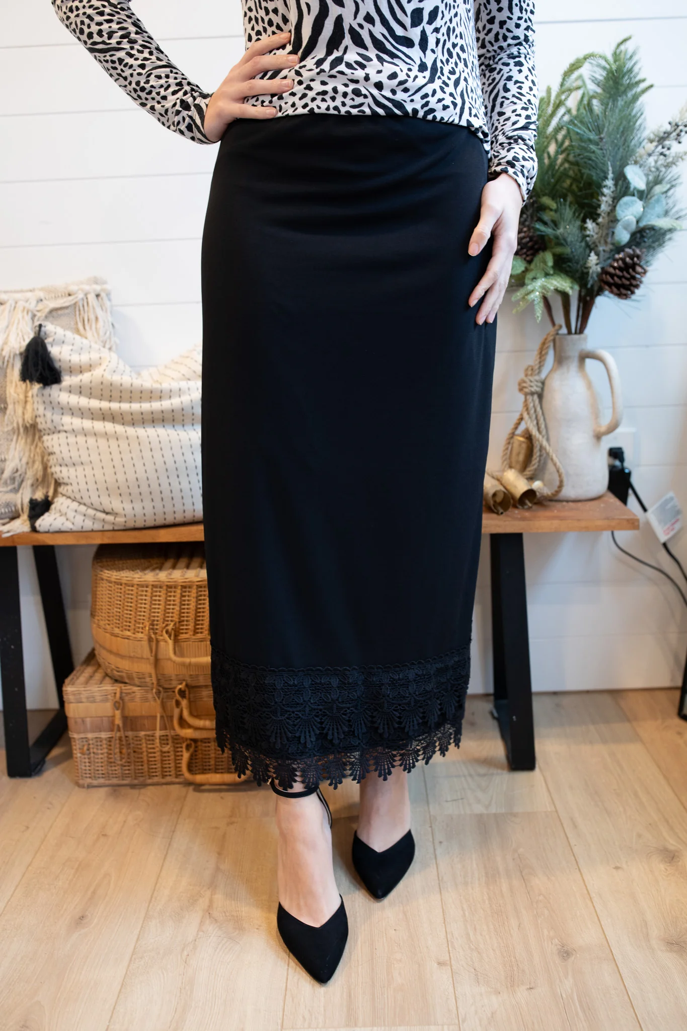 NEW Lace Skirt Extender 33"/34" - Image 2