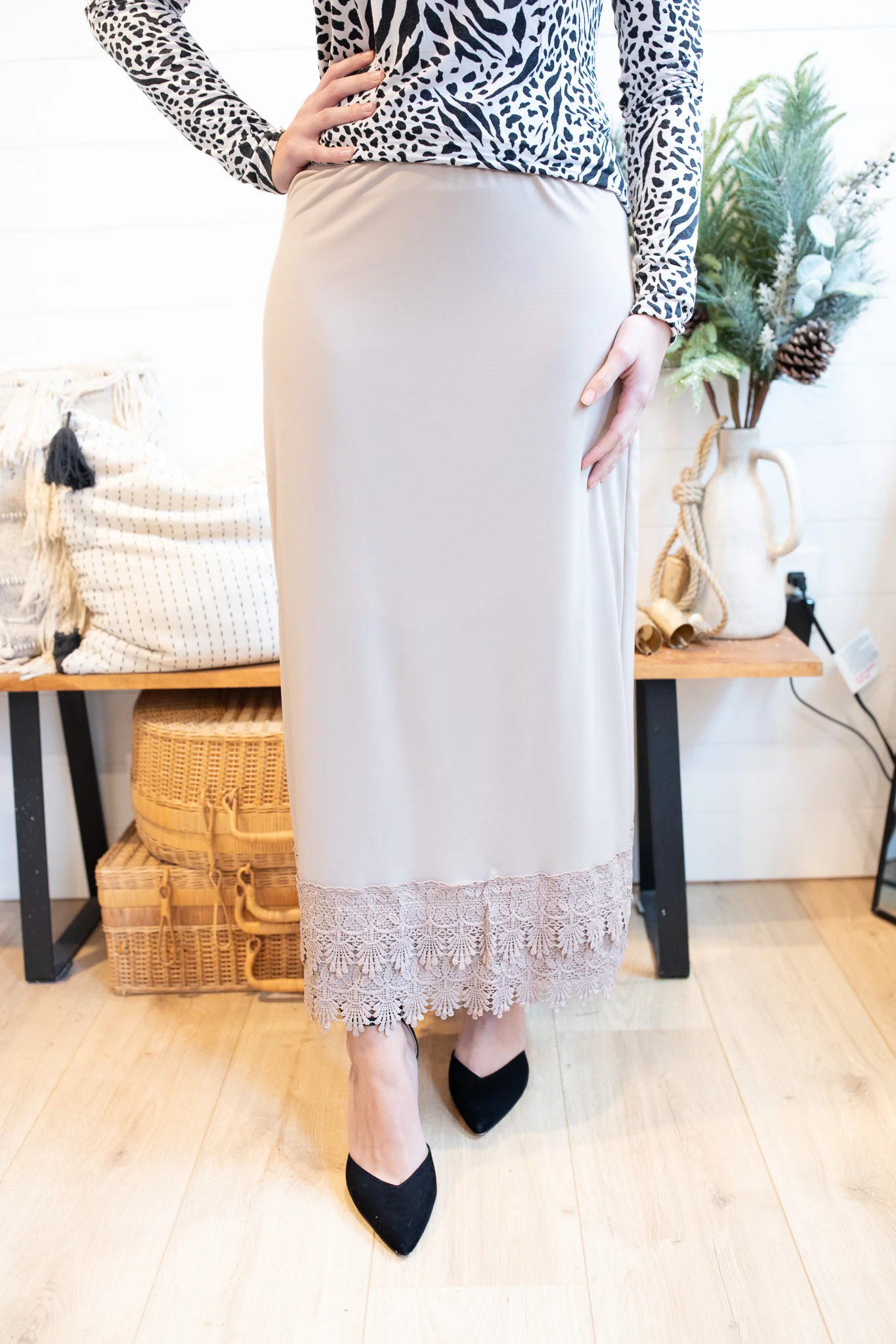 NEW Lace Skirt Extender 33"/34" - Image 5