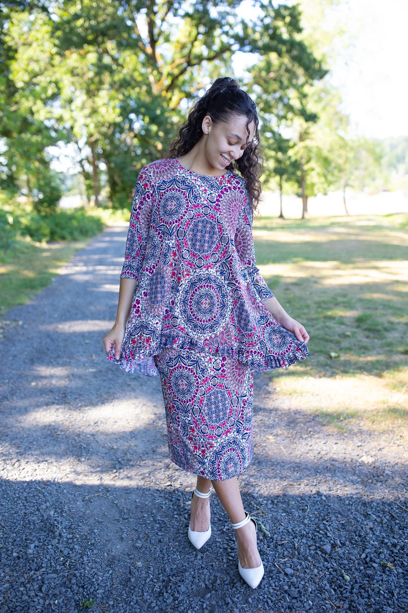 Magenta Swirls Pencil Skirt - Image 2