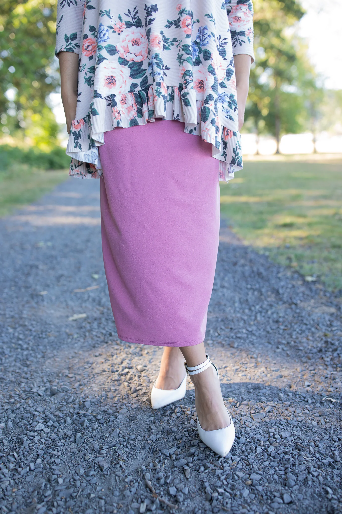 Relaxed Pencil Skirt 32"/33" (NEW Colors) - Image 3
