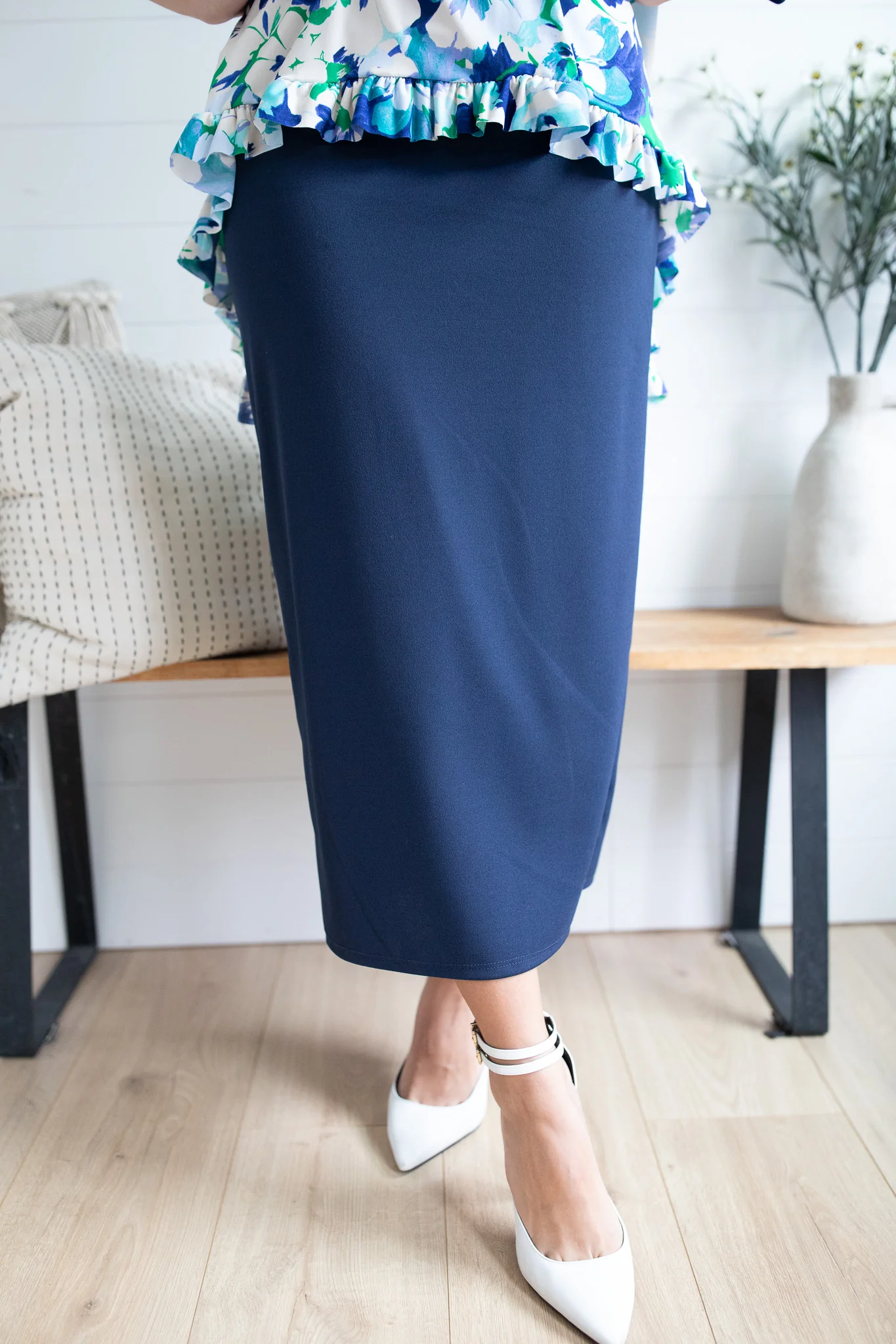 Relaxed Pencil Skirt 32"/33" (NEW Colors) - Image 4