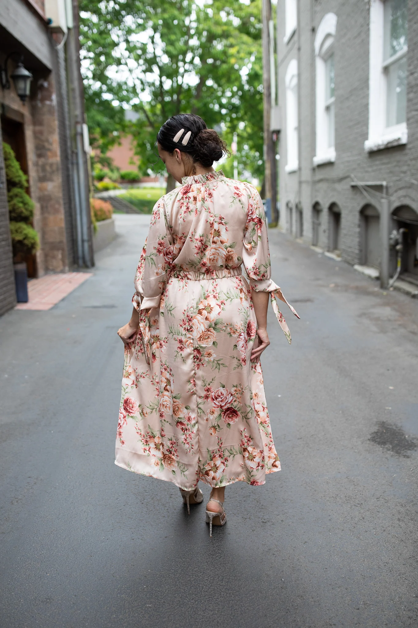 Vintage Cream Blossom - Image 4